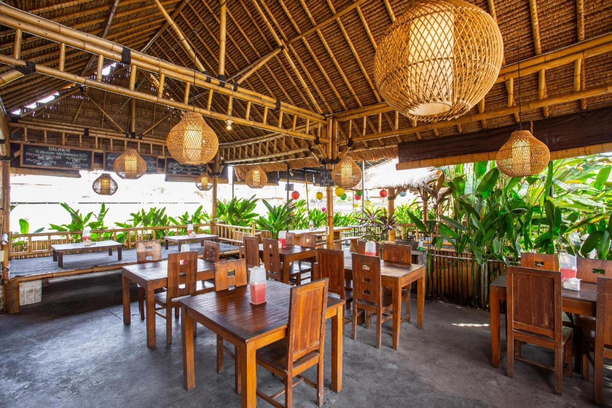 Oyo 1207 Pondok 789 Near Canggu Echo Beach Экстерьер фото